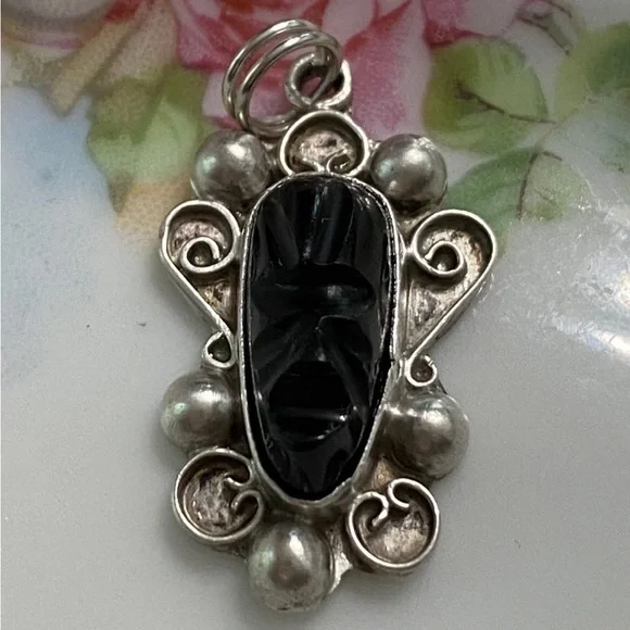 Vintage Tribal Onyx & Sterling Pendant - Picture 1 of 7